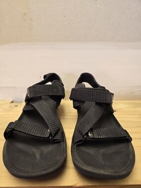 Nike Men's Black Strapped Outdoor Sandals